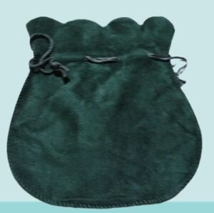 👣4/$20. Green Pouch for Storing Small Miscellaneous Jewelry Items